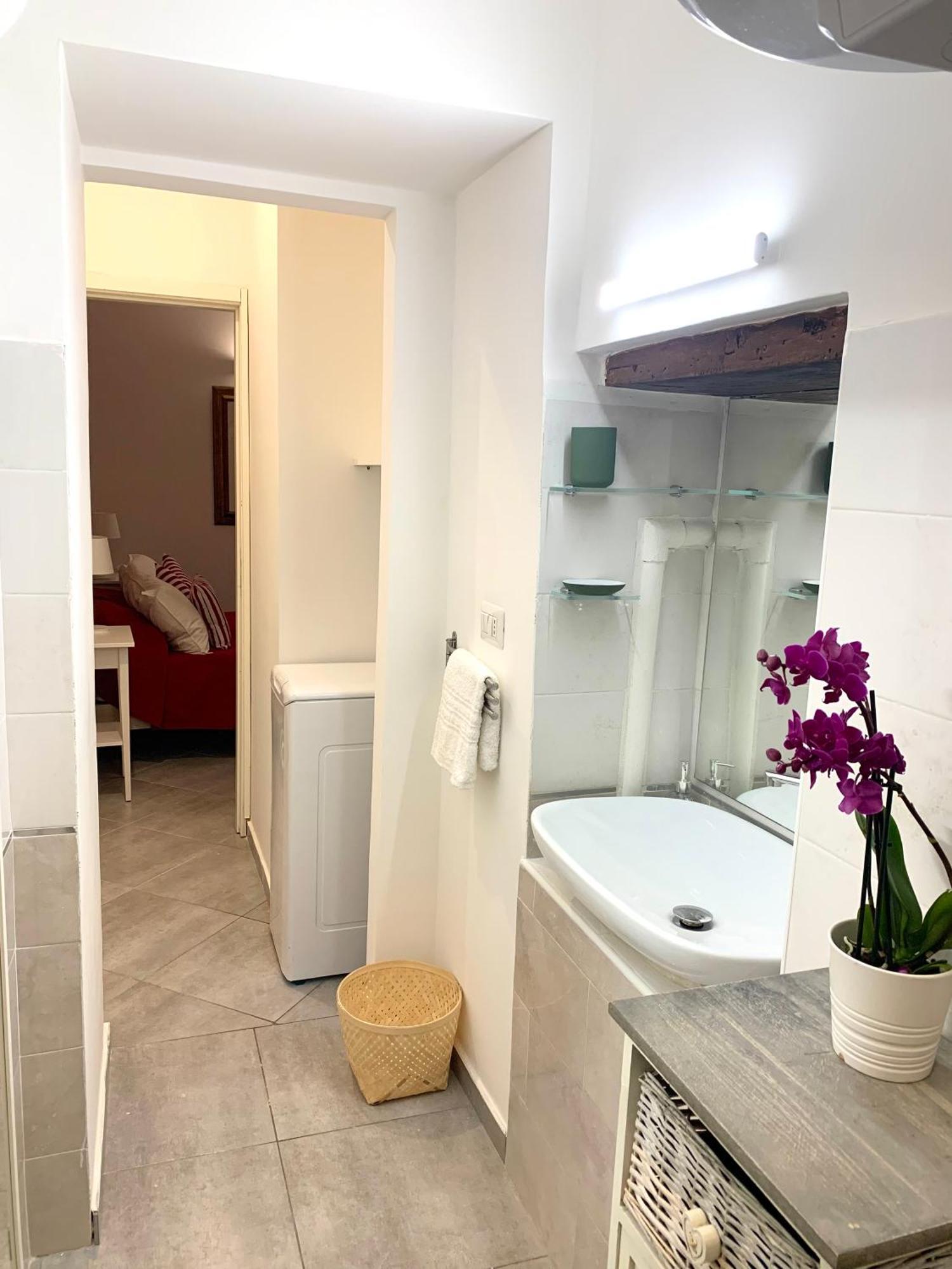 Casa Giulia, Nuovo Appartamento In Centro! Napoli Eksteriør billede