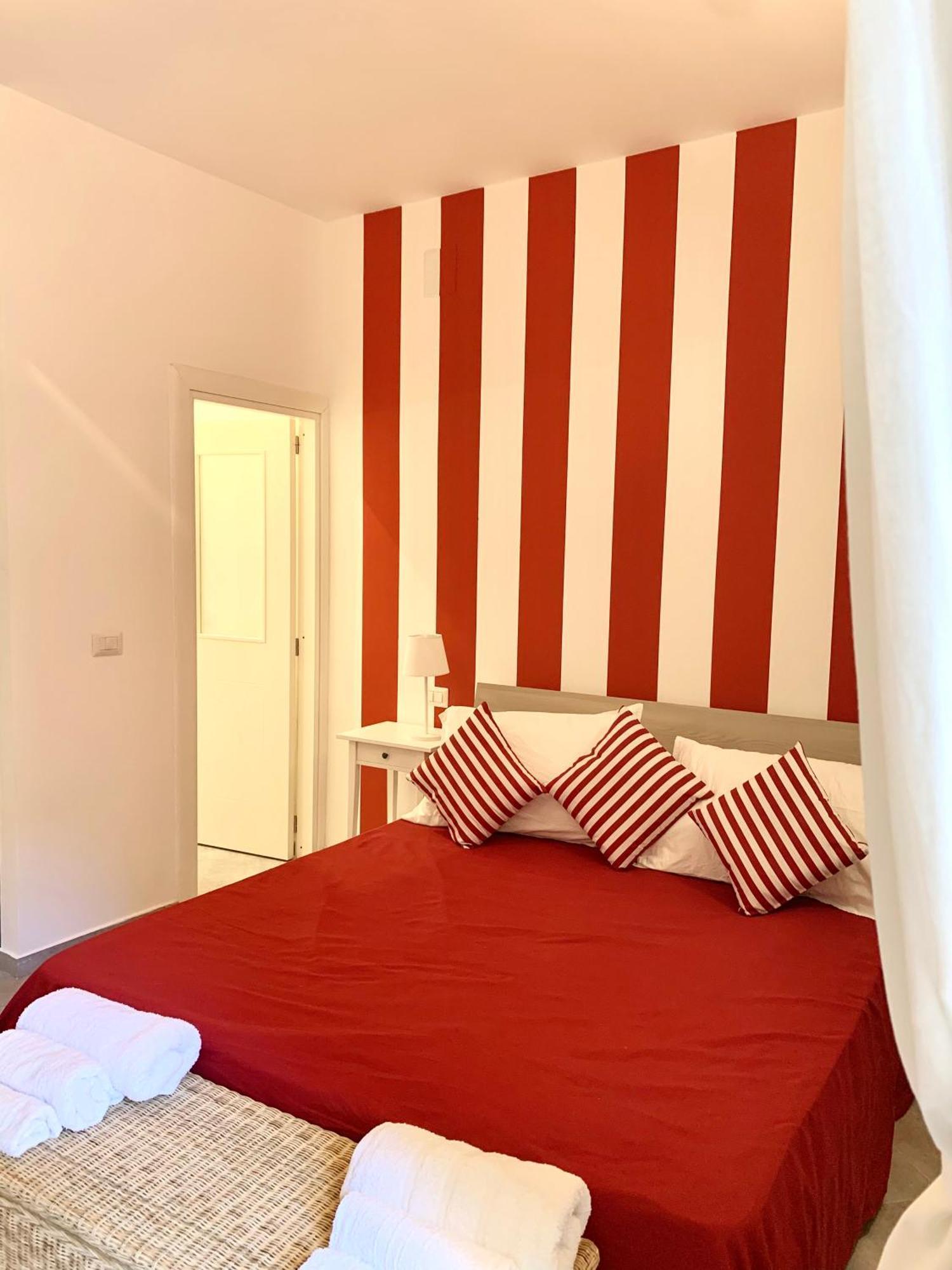 Casa Giulia, Nuovo Appartamento In Centro! Napoli Eksteriør billede