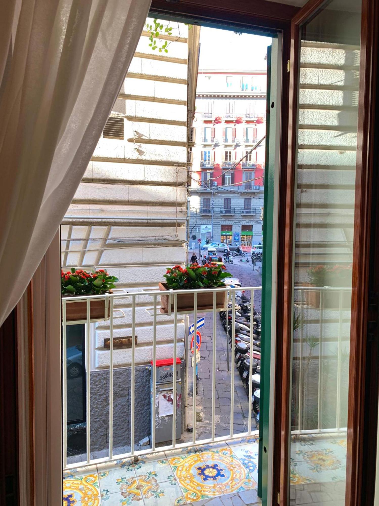 Casa Giulia, Nuovo Appartamento In Centro! Napoli Eksteriør billede