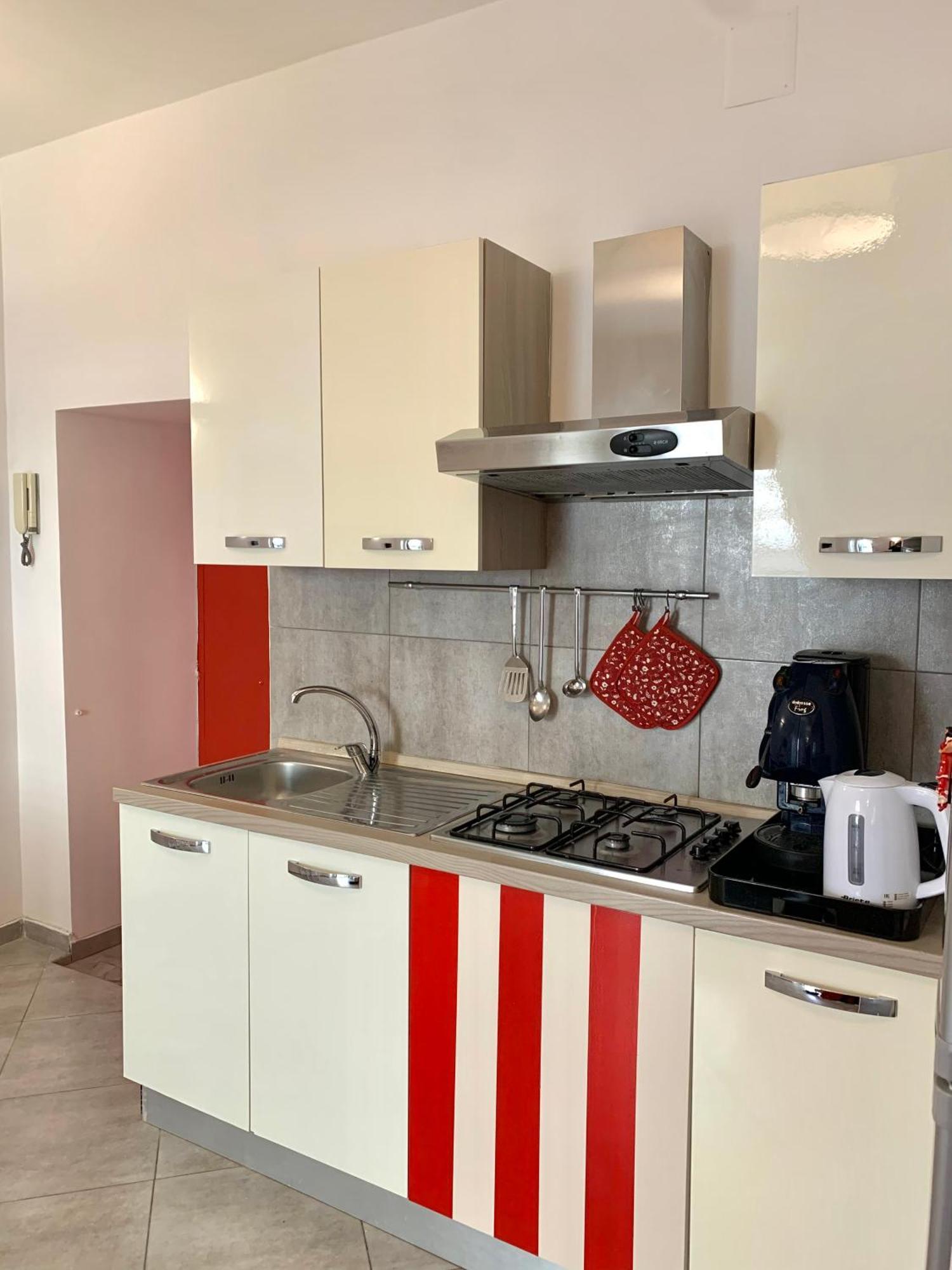 Casa Giulia, Nuovo Appartamento In Centro! Napoli Eksteriør billede